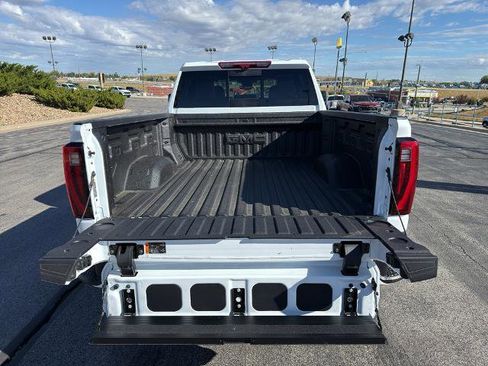 New 2026 GMC Sierra 3500 Denali w/ Technology Package image 17