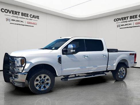 Used 2019 Ford F250 Lariat w/ Lariat Ultimate Package image 4