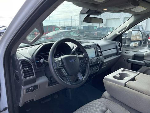 Used 2022 Ford F350 XLT image 11