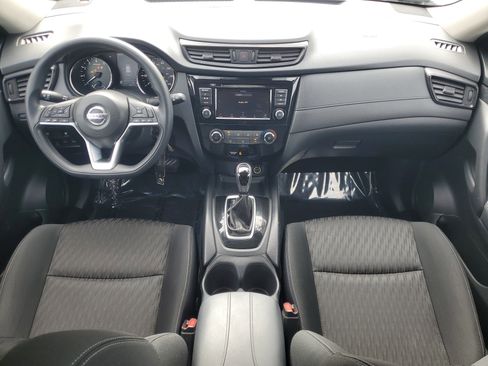 Used 2019 Nissan Rogue S image 18