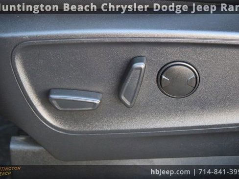 Used 2025 Ford Escape ST-Line image 30