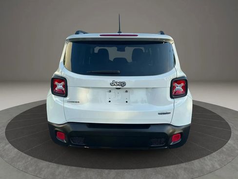 Used 2016 Jeep Renegade Latitude image 8