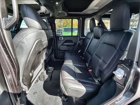 New 2026 Jeep Wrangler Unlimited Rubicon image 24