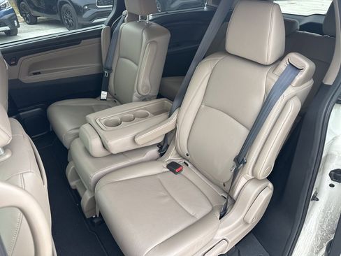 Used 2018 Honda Odyssey Elite image 17