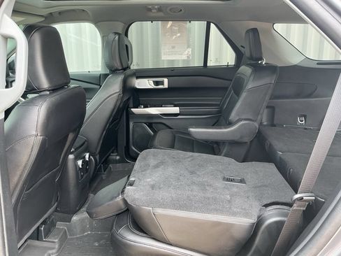 Used 2024 Ford Explorer Limited w/ Limited Technology Package AWD/4WD image 20