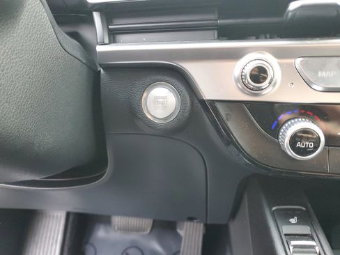 Certified 2025 Kia Telluride S image 25