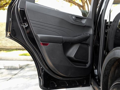 Used 2022 Ford Escape SE w/ Convenience Package image 58