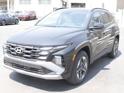 New 2025 Hyundai Tucson SEL image 9