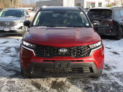 Used 2021 Kia Sorento S w/ Panoramic Sunroof Package image 2