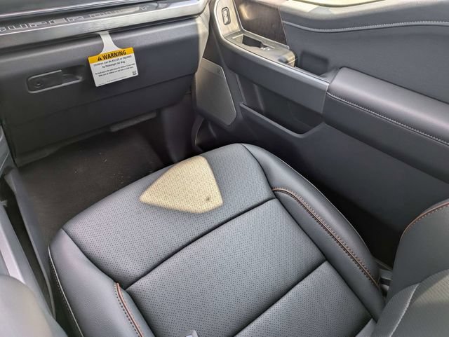New 2026 Ford F250 Lariat w/ Black Appearance Package AWD/4WD image 19