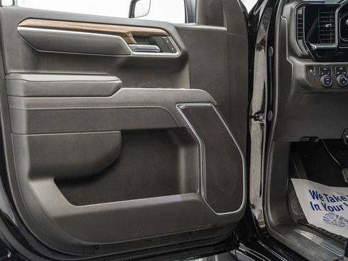Used 2025 Chevrolet Silverado 1500 LT AWD/4WD image 40
