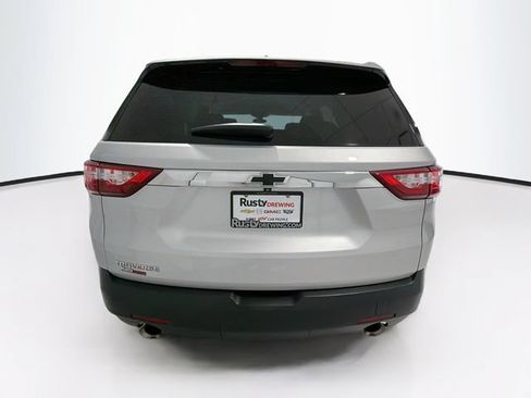 Used 2021 Chevrolet Traverse LS FWD image 6