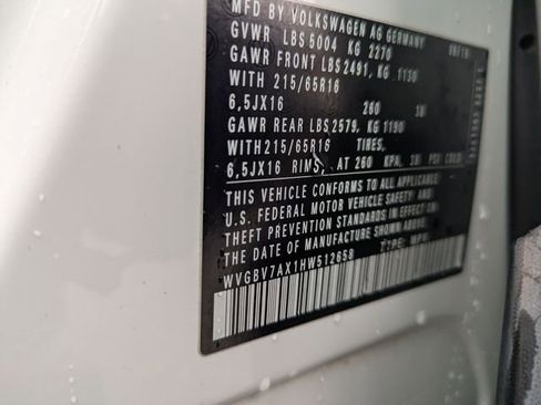 Used 2017 Volkswagen Tiguan S image 22