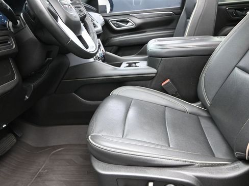 Used 2023 GMC Yukon SLT image 13