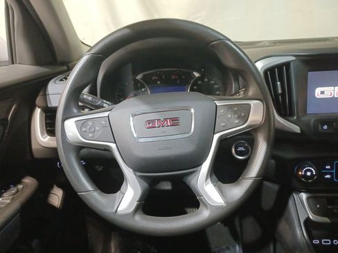 Used 2023 GMC Terrain SLE image 11