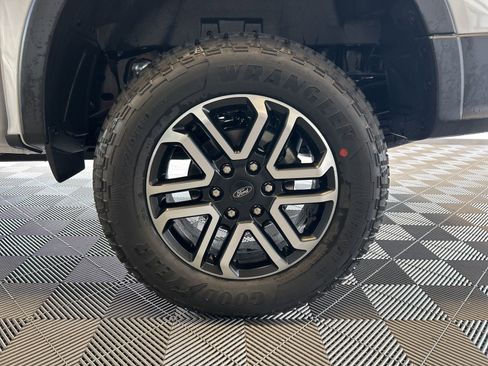 New 2025 Ford Ranger Lariat w/ Trailer Tow Package image 8