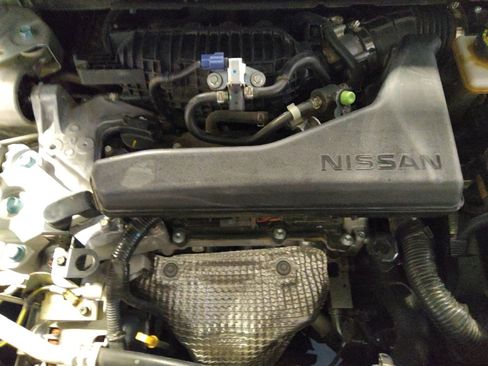 Used 2015 Nissan Rogue SV FWD image 30