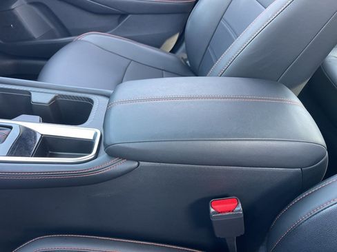 Used 2025 Nissan Sentra SR w/ SR Premium Package image 13