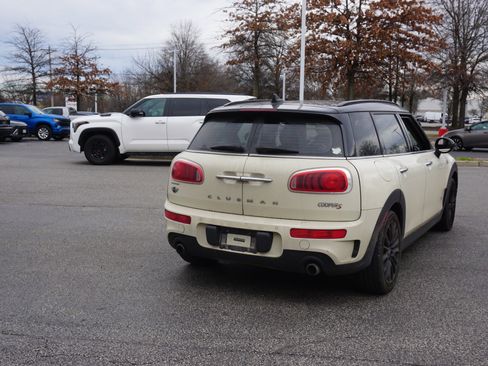 Used 2017 MINI Cooper Clubman S image 4