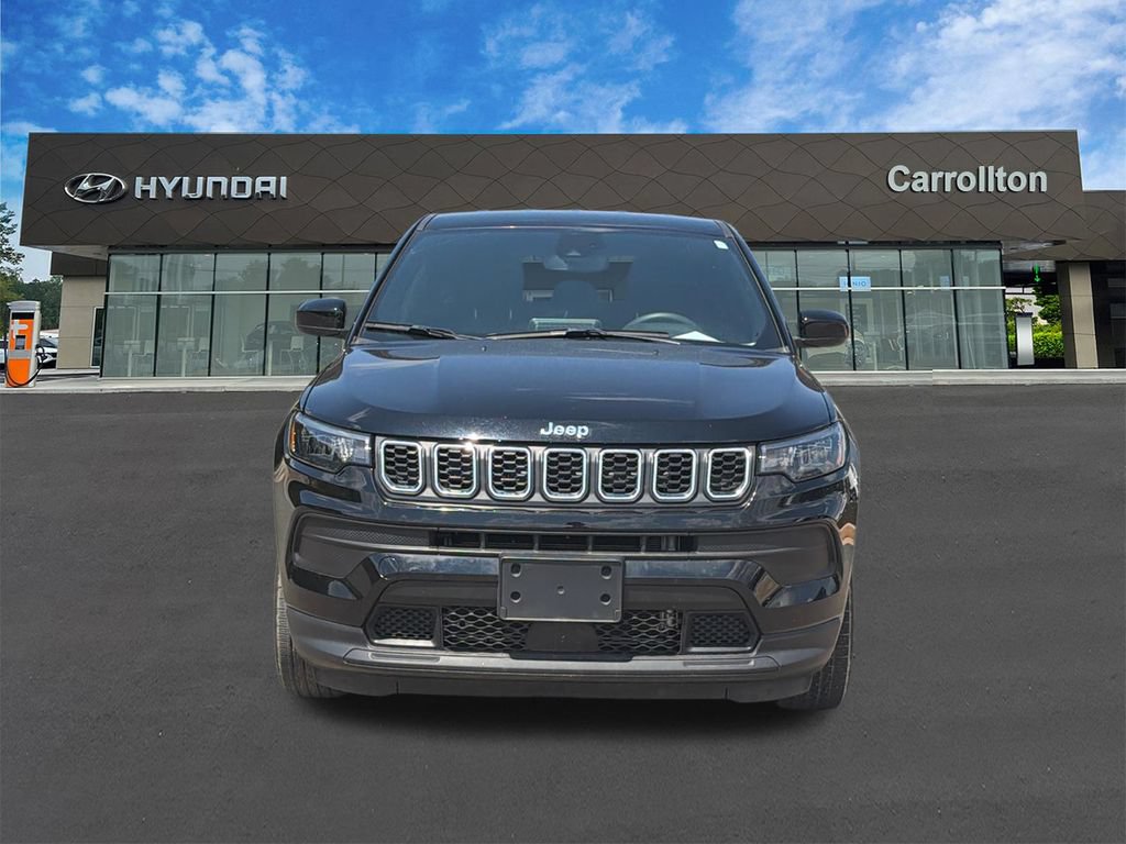 Used 2025 Jeep Compass Sport AWD/4WD image 2