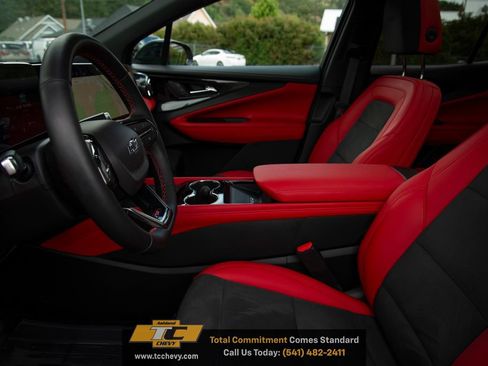 New 2025 Chevrolet Blazer EV RS AWD/4WD image 11