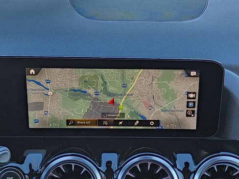 Used 2023 Mercedes-Benz GLA 250 4MATIC image 10