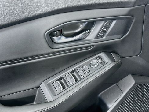 Used 2025 Honda Accord Sport image 15