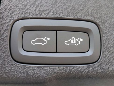 New 2026 Volvo XC60 B5 Core image 14