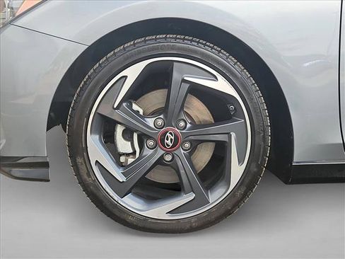 Used 2020 Hyundai Veloster Turbo FWD image 25