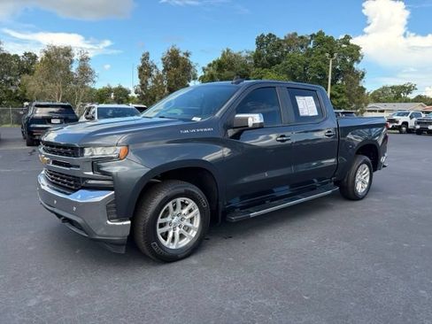 Used 2022 Chevrolet Silverado 1500 LT w/ Convenience Package II RWD image 3
