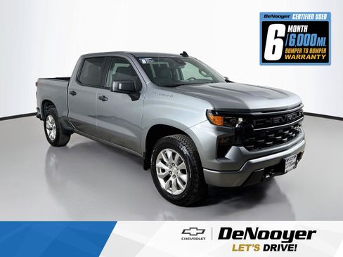 Used 2024 Chevrolet Silverado 1500 Custom AWD/4WD image 1