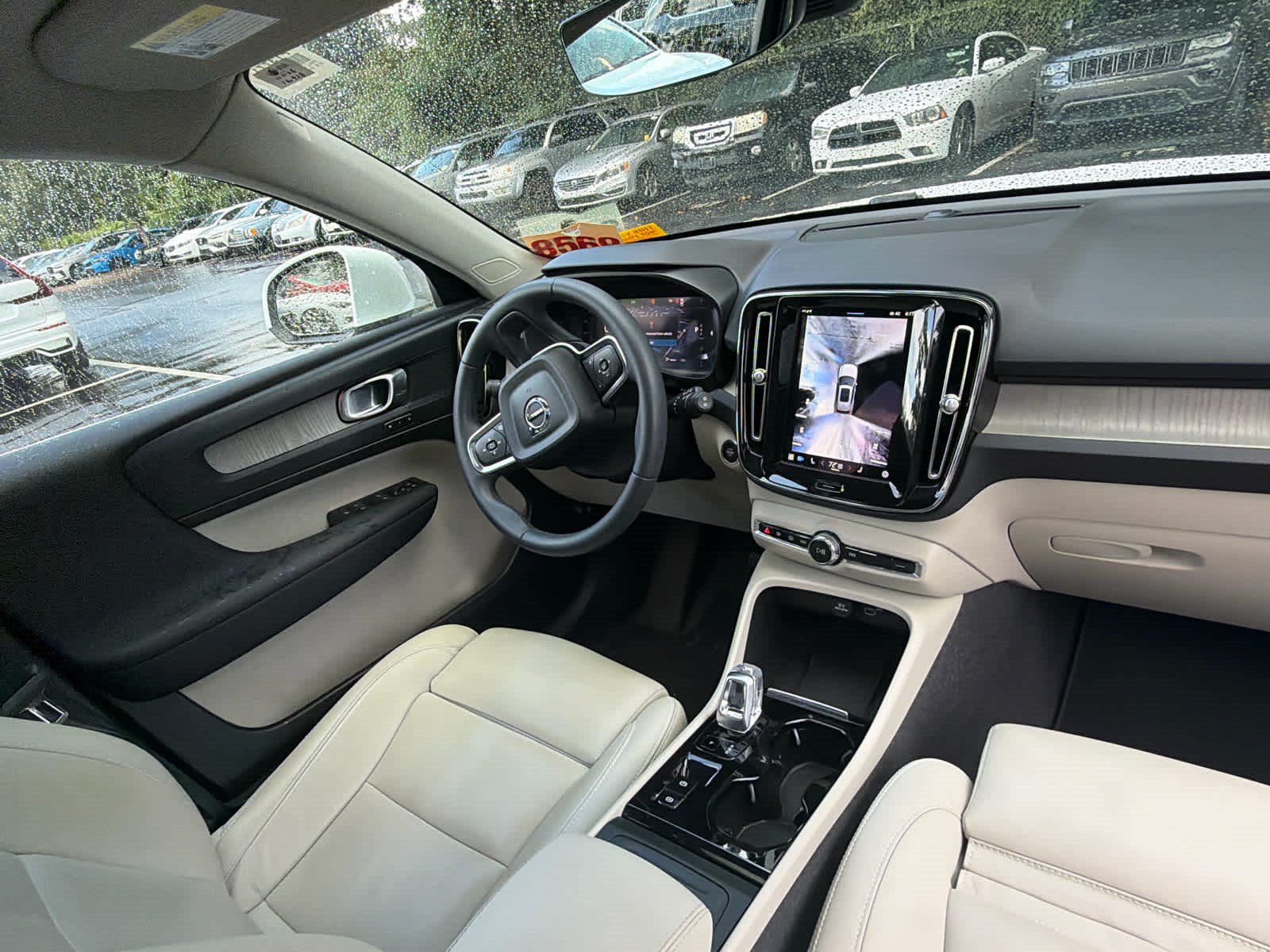 Certified 2024 Volvo XC40 B5 Plus AWD/4WD image 20