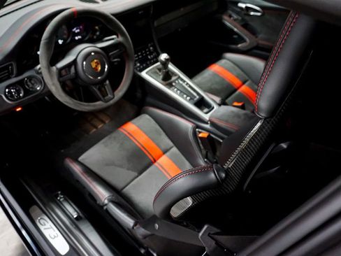 Used 2018 Porsche 911 GT3 RWD image 65