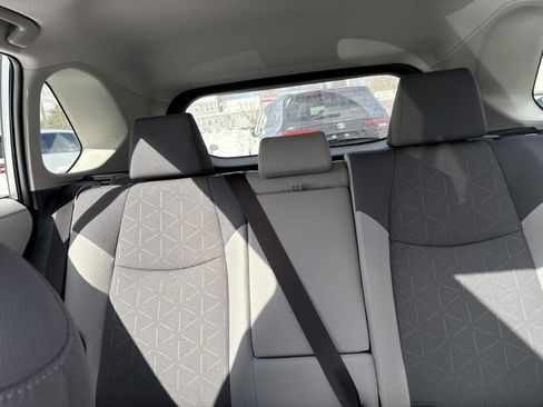 Used 2025 Toyota RAV4 XLE w/ Convenience Package image 22