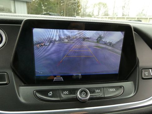Used 2019 Chevrolet Blazer LT FWD image 15