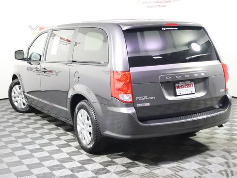 Used 2018 Dodge Grand Caravan SE FWD image 13