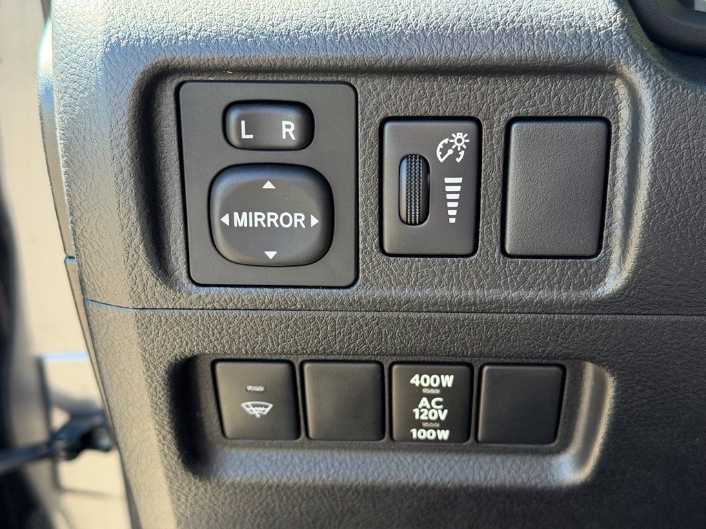 Used 2017 Toyota 4Runner SR5 Premium AWD/4WD image 10