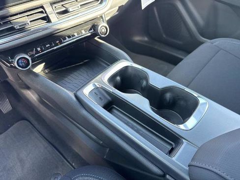 New 2026 Chevrolet Equinox EV LT image 19