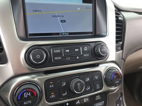 Used 2017 Chevrolet Suburban Premier AWD/4WD image 35