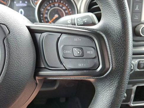 Certified 2020 Jeep Wrangler Unlimited Sport image 25