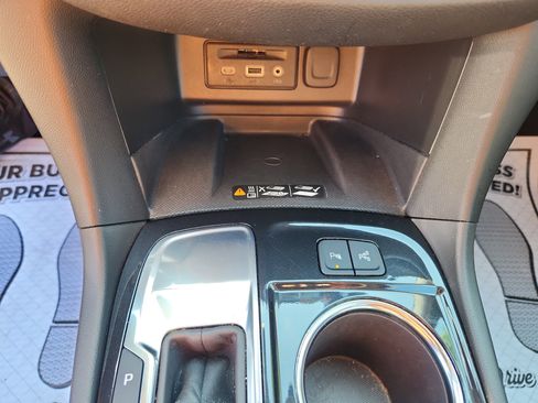 Used 2022 Chevrolet Equinox Premier image 35