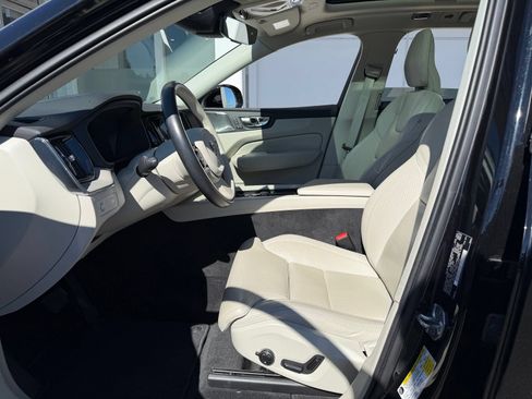 Used 2021 Volvo XC60 T5 Inscription w/ Advanced Package AWD/4WD image 15
