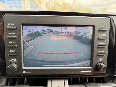 Used 2020 Toyota RAV4 LE AWD/4WD image 65