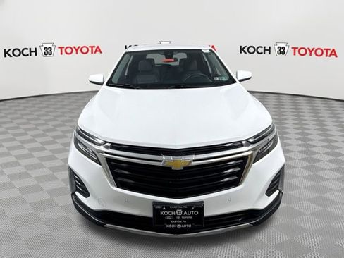 Used 2023 Chevrolet Equinox LT image 3