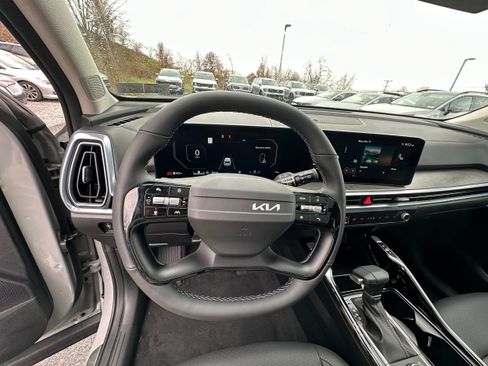 New 2026 Kia Sorento SX image 38