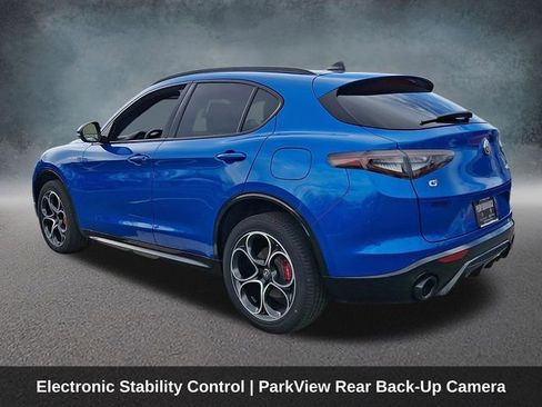 Used 2024 Alfa Romeo Stelvio Veloce image 7