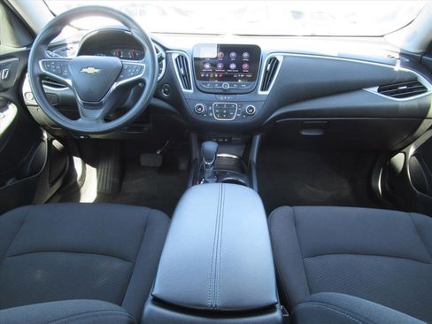 Used 2024 Chevrolet Malibu LT image 12