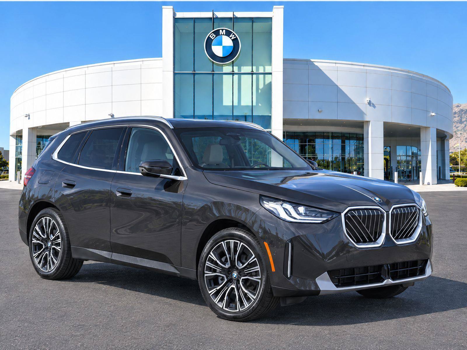Used 2026 BMW X3 xDrive30i w/ Premium Package AWD/4WD image 3