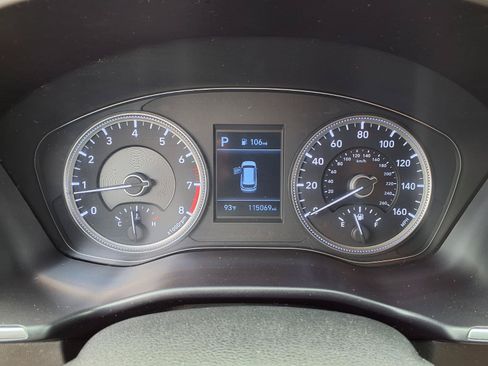 Used 2020 Hyundai Santa Fe SE w/ Cargo Package FWD image 19