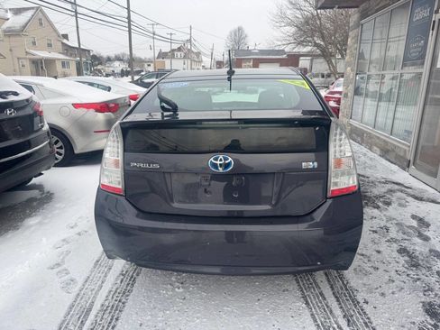Used 2010 Toyota Prius Five image 6